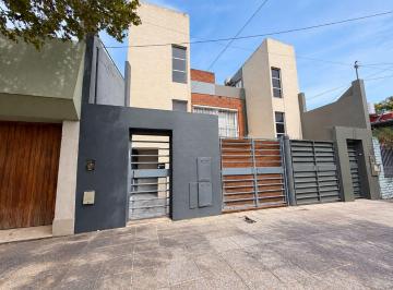 PH · 88m² · 3 Ambientes · 1 Cochera · PH en Venta 3 Ambientes Patio y Terraza Villa Real