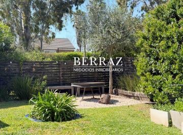 Casa · 280m² · 5 Ambientes · 1 Cochera · Casa Venta 3 Dorm. Lote de 800 m² Barrio Saint Matthew´s, Pilar, Zona Norte