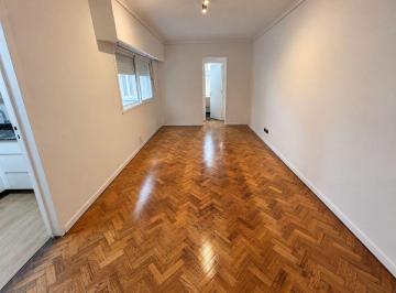 Departamento de 2 ambientes, Floresta · Departamento en Venta - 2 Ambientes - Reciclado a Nuevo - Floresta