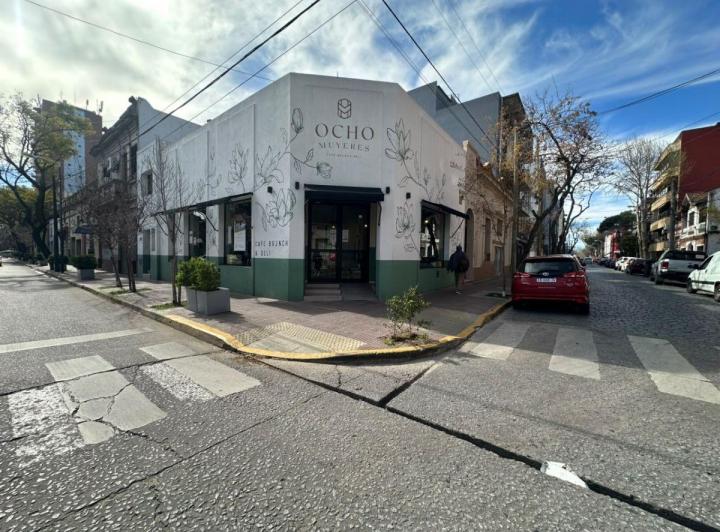 Local comercial · 142m²