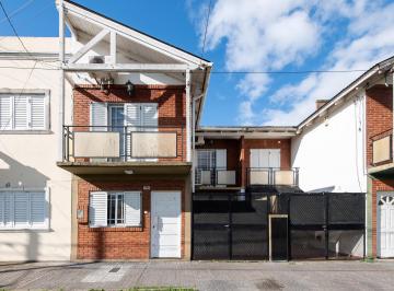 Casa · 60m² · 4 Ambientes · 1 Cochera · Casa en Venta en Los Hornos Tipo Duplex