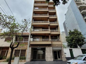 Departamento de 3 ambientes, Liniers · Departamento 3 Ambientes Al Frente 4to Piso con Balcon Corrido