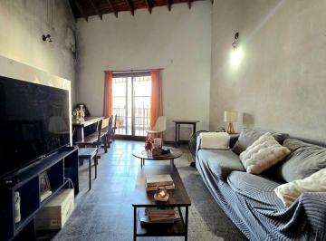 Local comercial · 190m² · Venta PH 3 Ambientes con Local en Lote de 245 m²