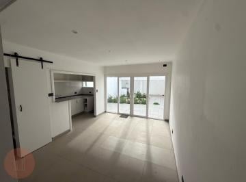 PH · 40m² · 2 Ambientes · En Venta - PH de 2 Ambientes con Amplio Patio Privado Zona Constitución
