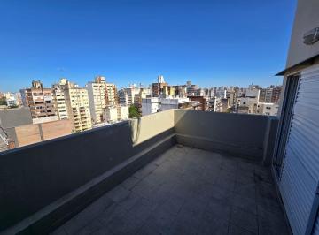 Departamento de 3 ambientes, Rosario · Duplex 44 m² con 1 Dorm. en Venta en Martín
