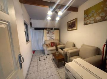 PH · 70m² · 3 Ambientes · 1 Cochera · Venta PH 3 Amb Cochera en Isidro Casanova
