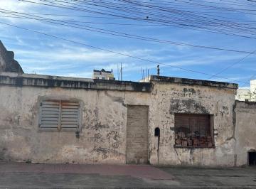 Casa · 75m² · 1 Ambiente · Venta Casa a Reciclar B Guemes Ideal Inversor