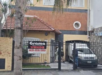 Casa de 6 ambientes, Liniers · Hermoso Chalet con Pileta a La Venta