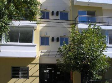 Departamento · 92m² · 3 Ambientes · 1 Cochera · Hermoso Dpto de 3 Amb con Cochera en Pleno Centro de Monte Grande!