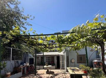 Casa · 170m² · 4 Ambientes · Venta Casa Cochera Quincho Parrilla Villa Raffo