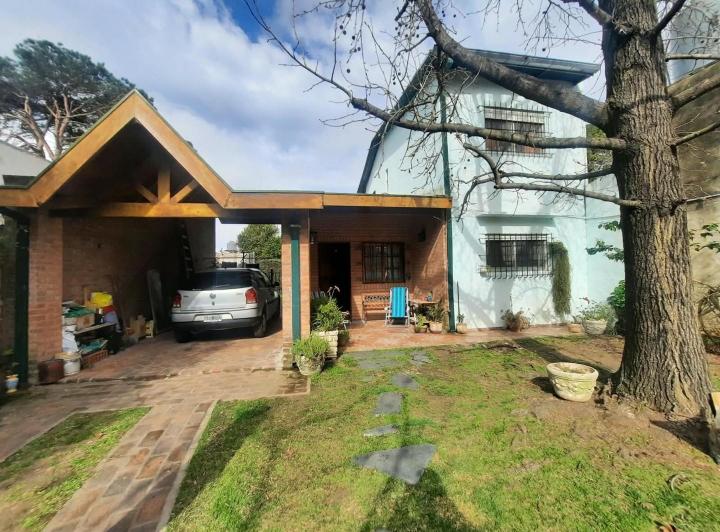 Casa · 85m² · 4 Ambientes · 1 Cochera