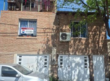 Casa · 244m² · 6 Ambientes · 2 Cocheras · Venta Casa Multifamiliar - 6 Dorm. - V. G. G.