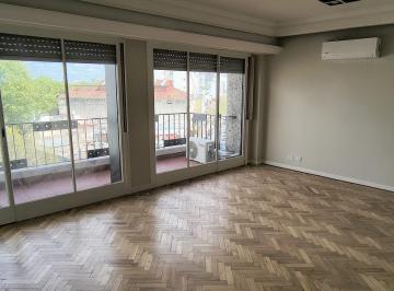 Departamento · 62m² · 3 Ambientes · A Estrenar! Recien Reciclado. Superluminoso! Living Apaisado y Amplia Cocina - Comedor