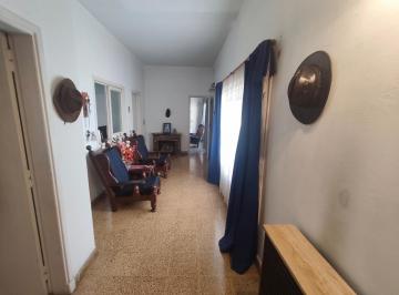 Casa · 100m² · 3 Ambientes · 1 Cochera · Casa en Venta en Parque San Martin