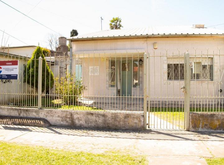 Casa · 97m² · 3 Ambientes · 1 Cochera