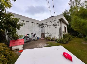 Casa · 120m² · 4 Ambientes · Casa en Venta de 2 Dorm. con Jardín en Barrio Empalme Graneros - Rosario.