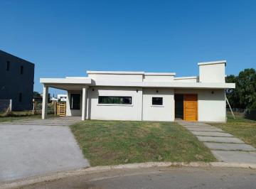 Casa de 4 ambientes, Mar del Plata · Venta Casa 4 Ambientes en Arenas Chico con Jardin y Parrilla