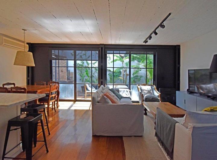 Casa · 107m² · 4 Ambientes · 1 Cochera