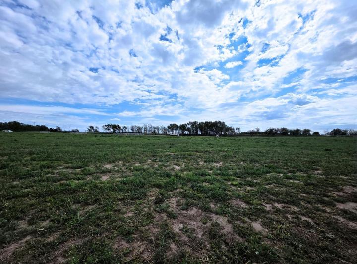 Terreno · 611m²