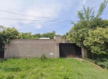 Casa · 120m² · 3 Ambientes · 2 Cocheras · Venta Casa Quinta con Pileta El Pato Berazategui