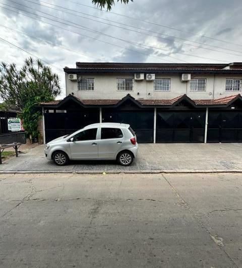 Casa · 80m² · 4 Ambientes · 1 Cochera