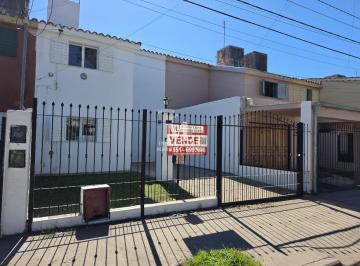 Casa de 5 ambientes, Córdoba · Casa de 175 m² con 2 Dorm. en Venta en Juan B. Justo