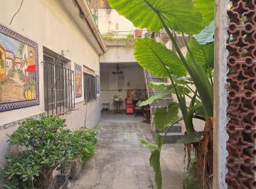Casa · 197m² · Oportunidad! Lote Proprio