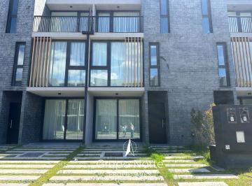 Departamento · 128m² · 4 Ambientes · 2 Cocheras · Departamento en Alquiler en Tigre, Sunny, en Triplex con 3 Suites.