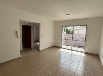 Departamento · 40m² · 2 Ambientes · Departamento Semipiso 2 Amb. Contrafrente con Balcon y Patio
