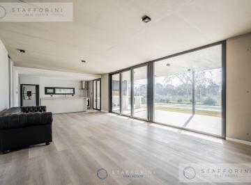 Casa · 202m² · 4 Ambientes · 2 Cocheras · Espectacular Casa de Diseño en Venta y Alquiler - Greenville Polo