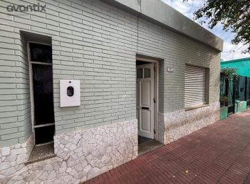 Casa · 173m² · 5 Ambientes · 1 Cochera · Casa en Barrio 9 de Julio