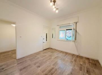 PH de 3 ambientes, Villa Devoto · PH de 3 Ambientes en Planta Baja con Patio – en Alquiler