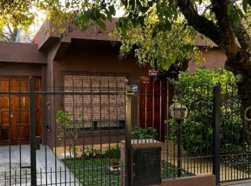 Casa · 103m² · 3 Ambientes · 2 Cocheras · Casa en Villa Gobernador Udaondo