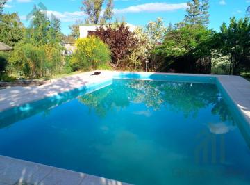 Casa · 152m² · 3 Ambientes · 1 Cochera · Casa con Pileta en Vistalba