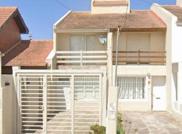 Casa · 90m² · 2 Ambientes · 1 Cochera · Casa en Puerto Madryn