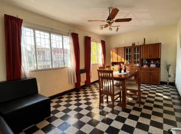 Departamento · 83m² · 4 Ambientes · Departamento - Roque Saenz Peña