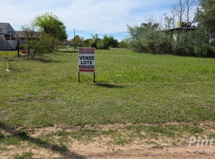 Terreno · 296m²