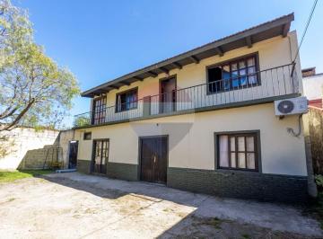 Casa · 146m² · 5 Ambientes · 2 Cocheras · Venta Casa de 3 Dorm. en El Pinar Sur