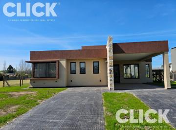 Casa · 132m² · 4 Ambientes · 1 Cochera · Casa 4 Ambientes en Venta en Canning Chico