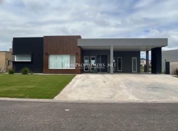 Casa de 4 ambientes, San Vicente · Venta Casa a La Laguna en San Lucas 3 Dorm. Canning