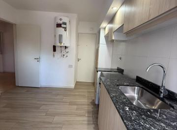 Casa de 4 ambientes, Roldán · Dpto 2 Dorm., Impecable Estado y Distribución, Baño Completo + Toilette | 9 de Julio y Moreno
