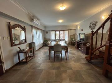 Imagen1 · Chalet 4 Ambientes con Gran Parque, Quincho y Cochera.