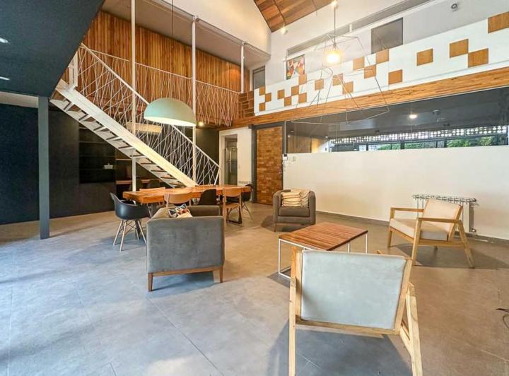 Casa · 190m² · 4 Ambientes · 1 Cochera