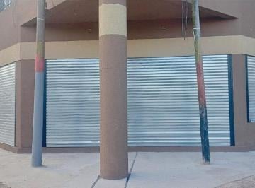 Frente · Amplio y Versatil Local Comercial Av Francia y Dean Funes