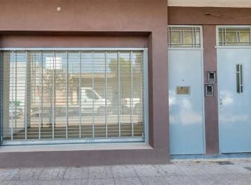 Frente · Local Comercial a Estrenar Lamadrid y Buenos Aires