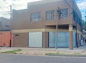 Frente · Amplio Salón Comercial Planta Alta Av Francia y Dean Funes