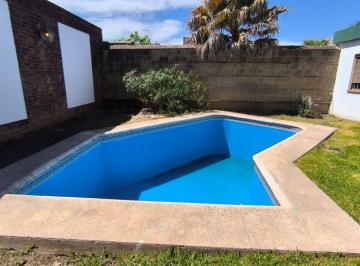 Casa de 10 ambientes, Córdoba · Gran Casa de 4 Dorm. - con Piscina - Apta Credito