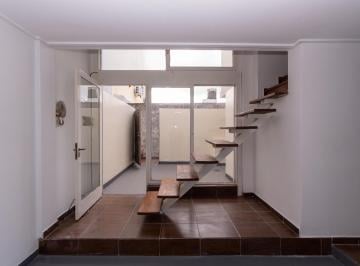 PH · 42m² · 2 Ambientes · Departamento PH en Venta en La Plata de 1 Dormitorio. Oportunidad
