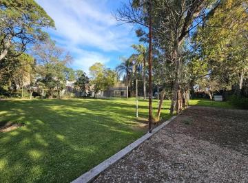 Casa · 420m² · 5 Ambientes · 3 Cocheras · Casa 5 Ambientes con Parque y Pileta - Ituzaingo Norte