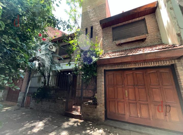 Casa · 180m² · 6 Ambientes · 1 Cochera